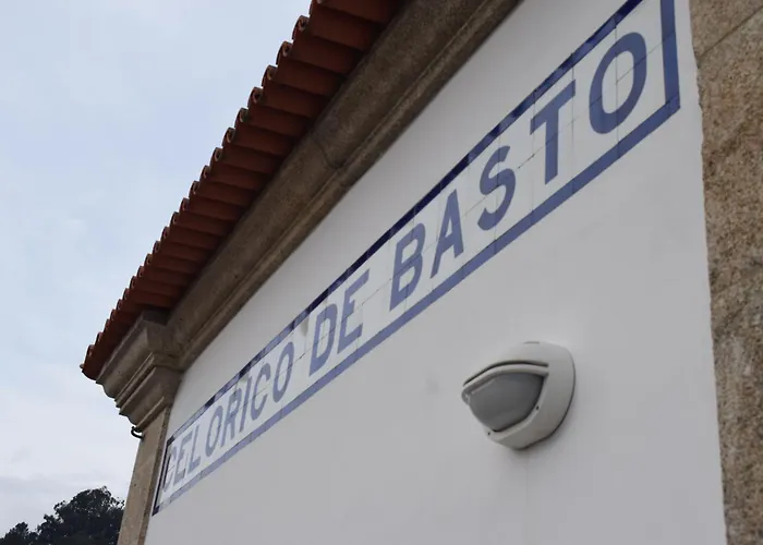 Estacao Ferroviaria De *