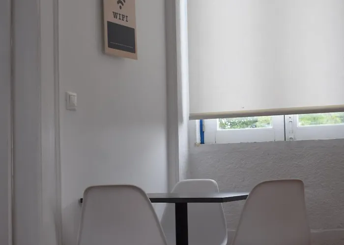 Estacao Ferroviaria De * سيلوريكو دي باستو